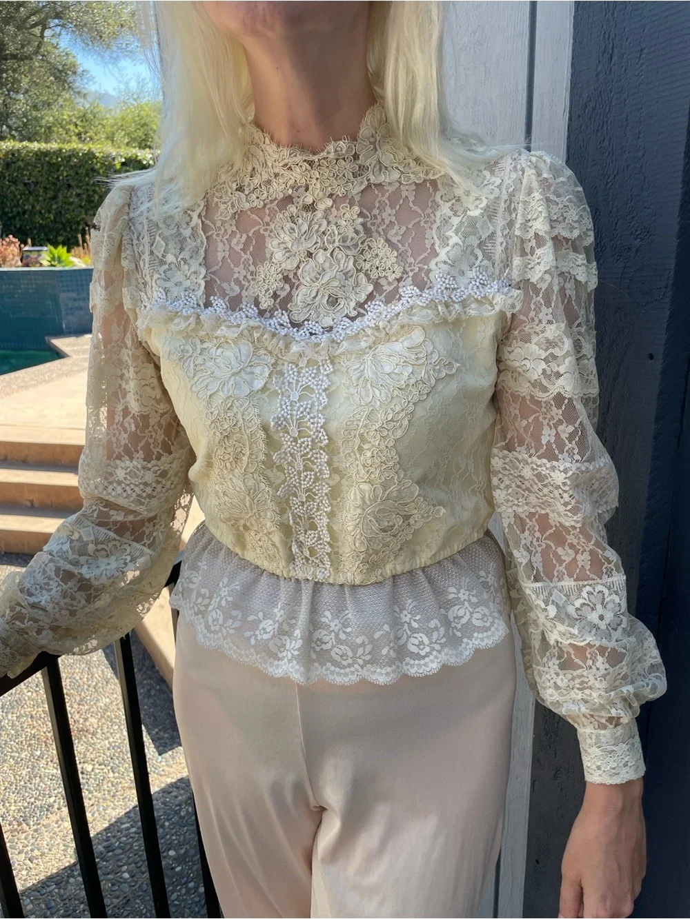 Rare Mid Century Decorative Floral Lace Beaded Peephole Peplum Blouse. Sm